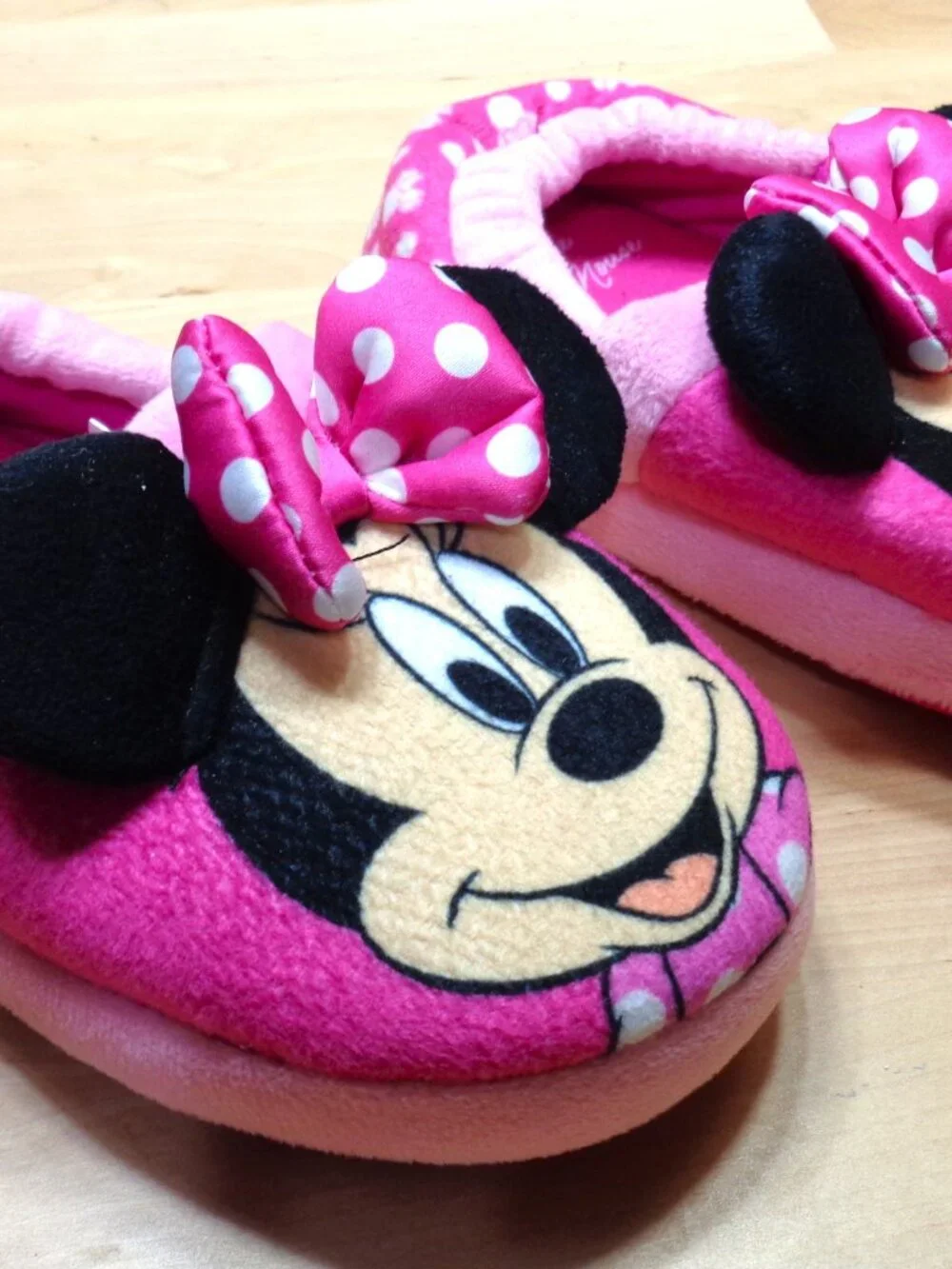 DISNEY JUNIOR MINNIE MOUSE PINK SLIPPERS TODDLER GIRLS SIZE 9/10